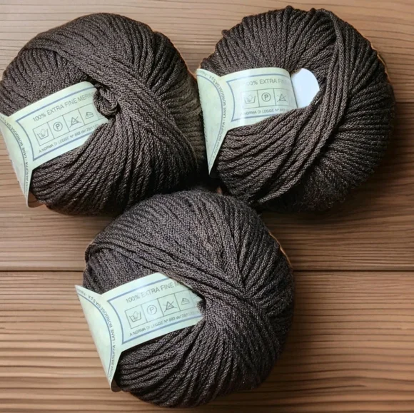 🧶 Fa Re Baruffa Maratona | 3 Skeins | 100% Extra Fine Merino Wool - Picture 3 of 5